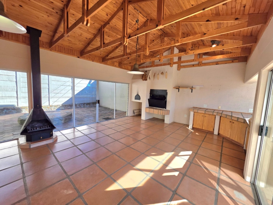 5 Bedroom Property for Sale in Eureka Free State
